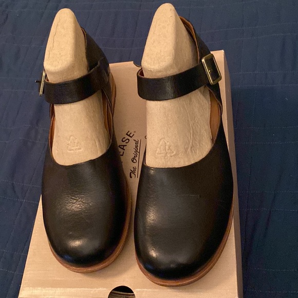 Kork-Ease Shoes - New in Box Kork-Ease Black Leather Mary Jane Shoes, 9.5 M or Euro 41.